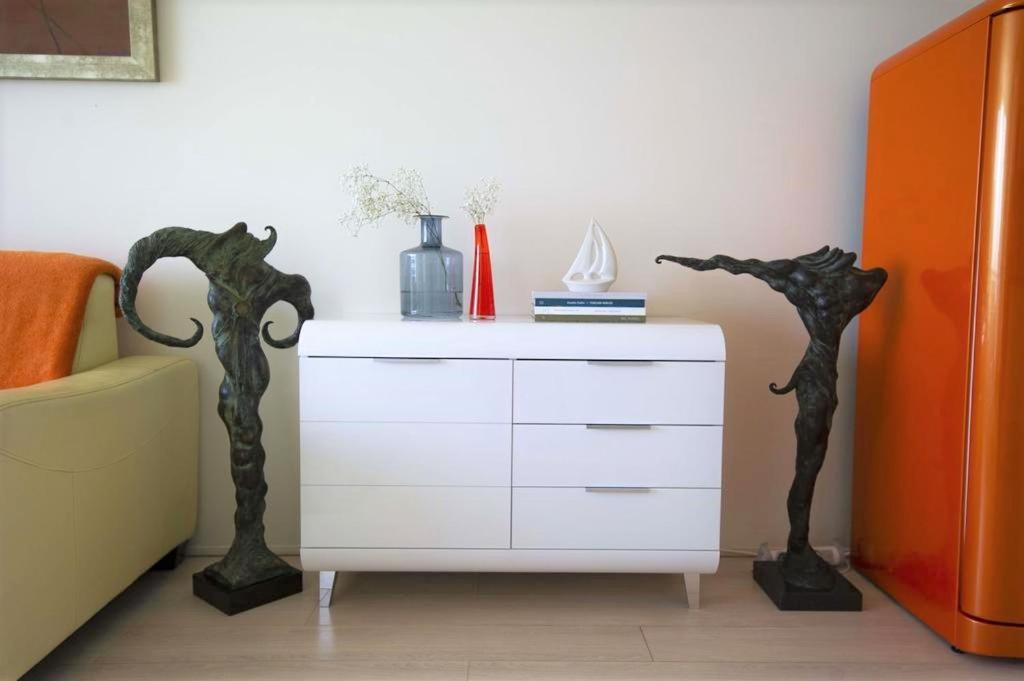 Panoramic Art Apartment With Jacuzzi Balatonlelle Bagian luar foto
